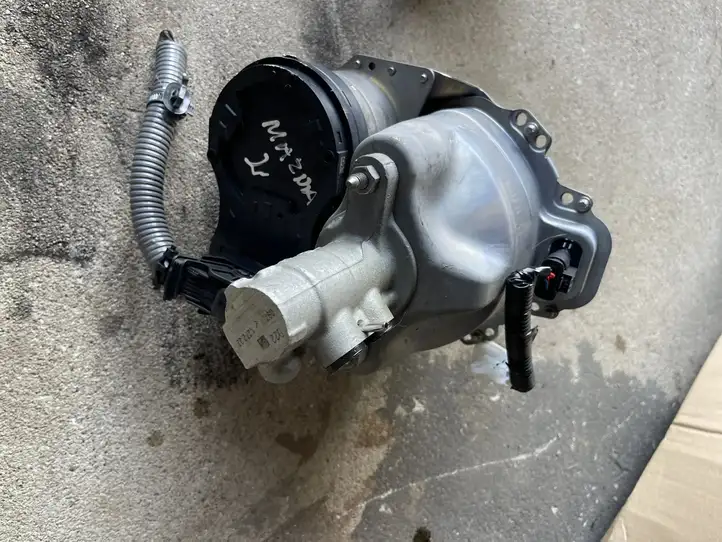 Mazda 2 (2022 - ) 472100D040 Блок управления тормозной системой — фото 4