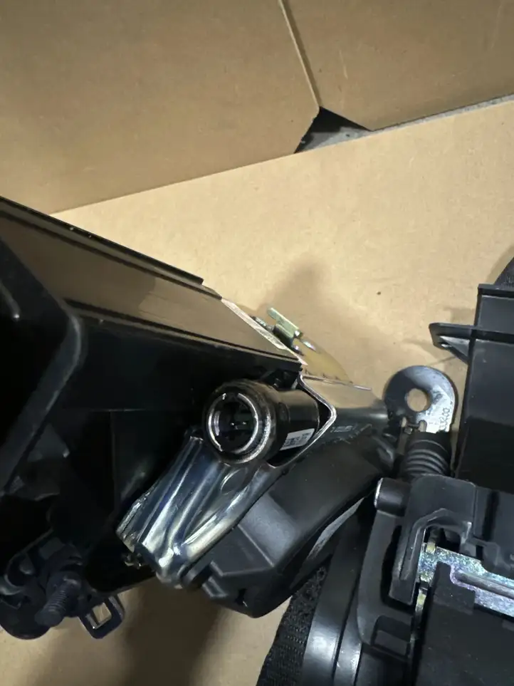BMW 4 G22 G23 G24 G26 (2020 - ) Комплект ремней безопасности — фото 3