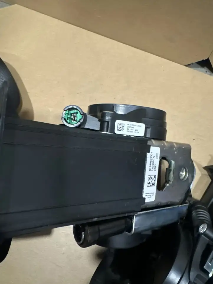 BMW 4 G22 G23 G24 G26 (2020 - ) Комплект ремней безопасности — фото 4