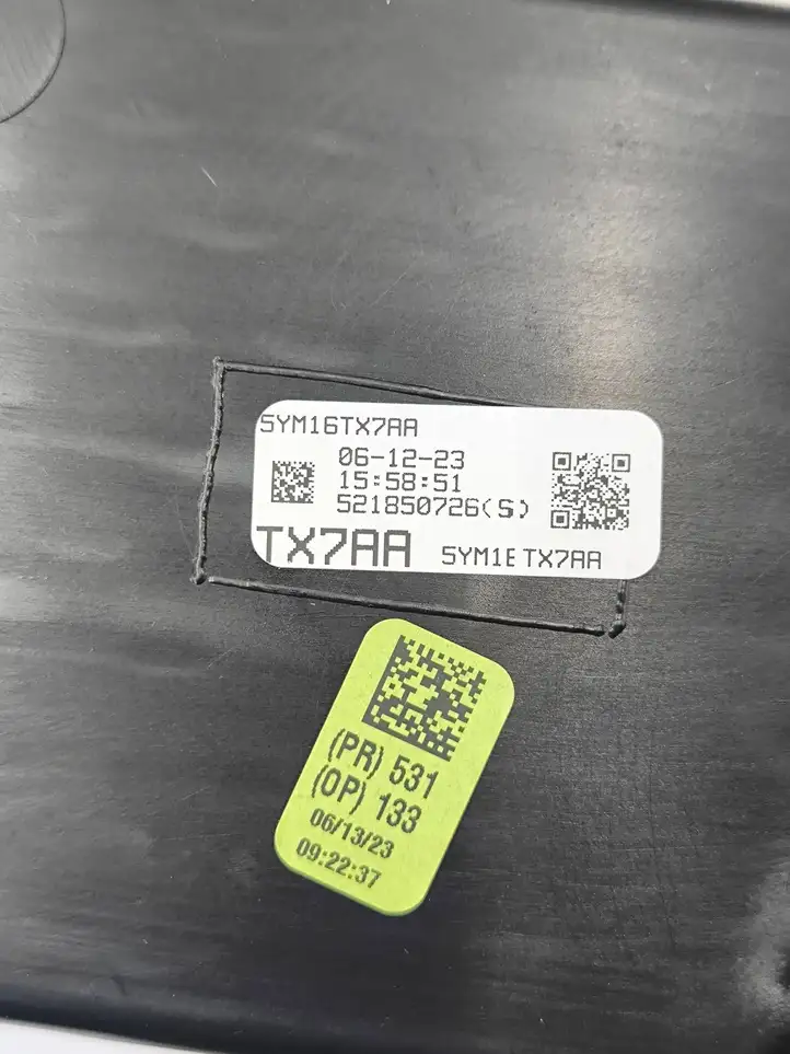 Dodge Ram (2018 - )  5YM16TX7AA Ящик для инструментов