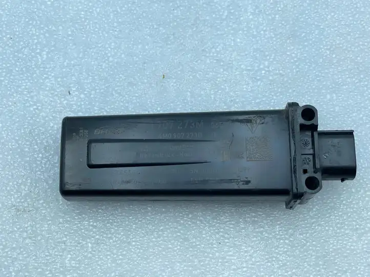 Porsche Cayenne (9Y0 9Y3) (2018 - ) 4M0907273B Блок управления TPMS — фото 1