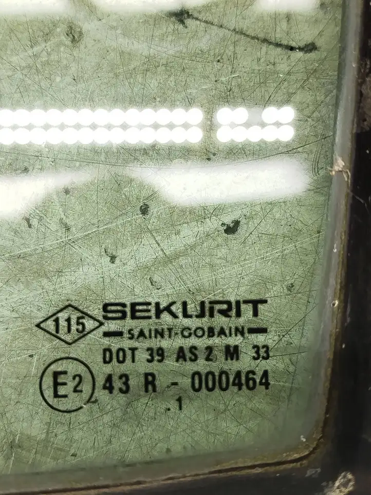 Renault Master II (2004 - 2010) 43R000464 Треугольное стекло передней двери — фото 2
