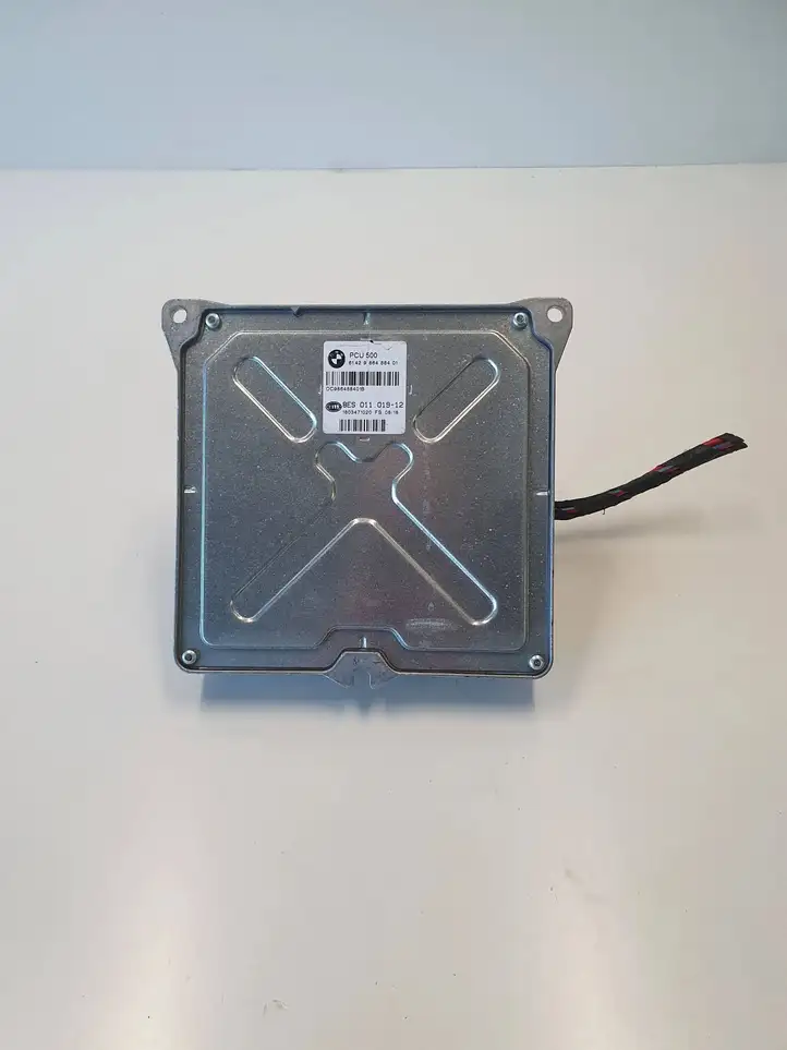 BMW 5 G30 G31 (2016 - ) 9864884 Блок управления электропитанием — фото 2