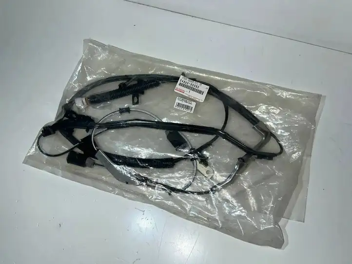 Toyota Highlander XU50 (2013 - 2019) 04895-60060 Датчик скорости — фото 2