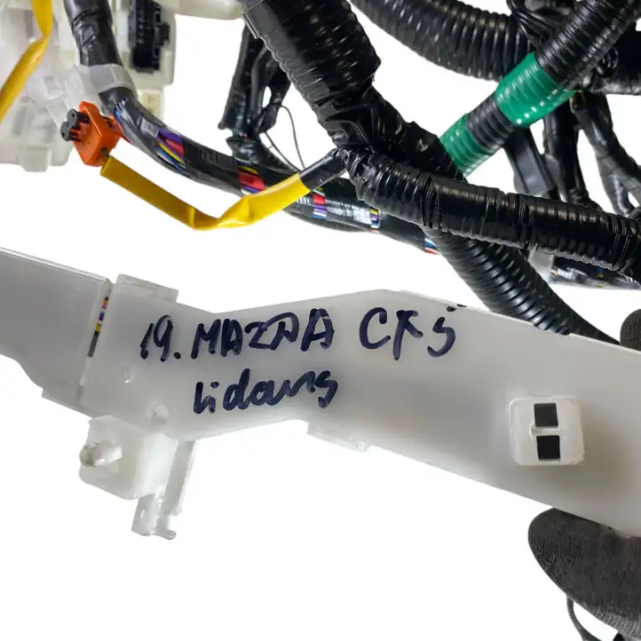 Mazda CX-5 II (2017 - ) KN3M67050A Правый жгут проводов салона — фото 14