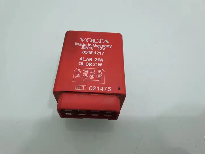 Toyota Corolla Verso AR10 (2004 - 2009) 85451217 Реле крюка для прицепа — фото 1
