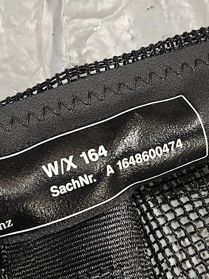Mercedes-Benz GL X164 (2006 - 2012) A1648600474 Шторка багажника (сетка) — фото 2