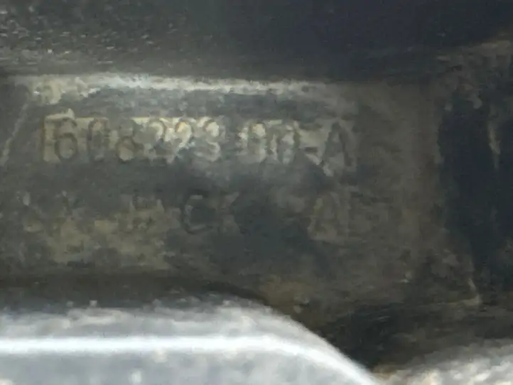 Tesla Model X (2021 - ) 160822300A Подушка домкрата — фото 9