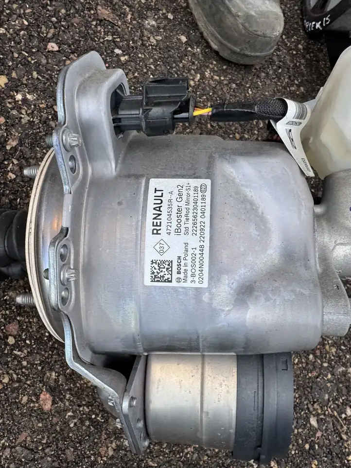 Renault Arkana (2019 - ) 472104535R Блок управления тормозной системой — фото 4