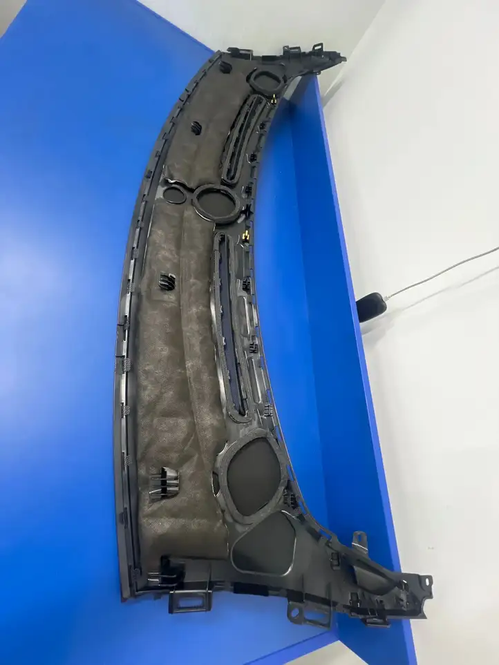 Tesla Model X (2015 - 2021) 103557000G Накладка центрального динамика — фото 2