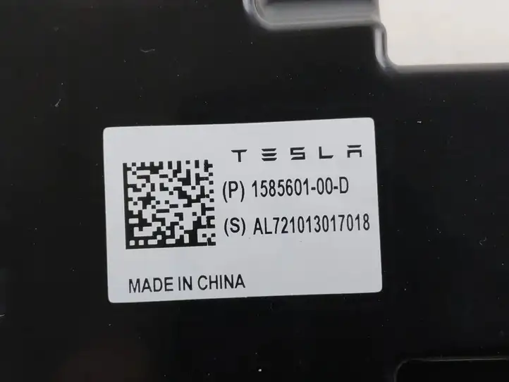 Tesla Model 3 (2017 - 2023) 158560100D Антенна Bluetooth — фото 3