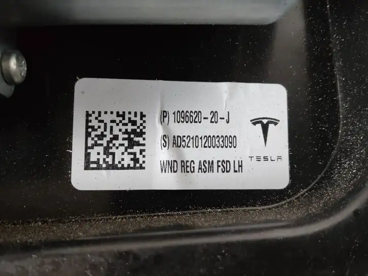 Tesla Model 3 (2017 - 2023)  109662020J Передний комплект электрического механизма для подъема окна