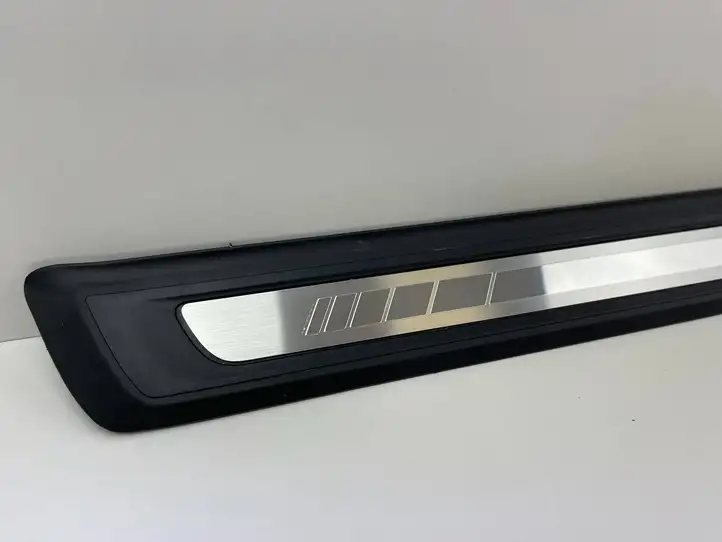 BMW 4 G22 G23 G24 G26 (2020 - ) 8077315 Отделка переднего порога — фото 3