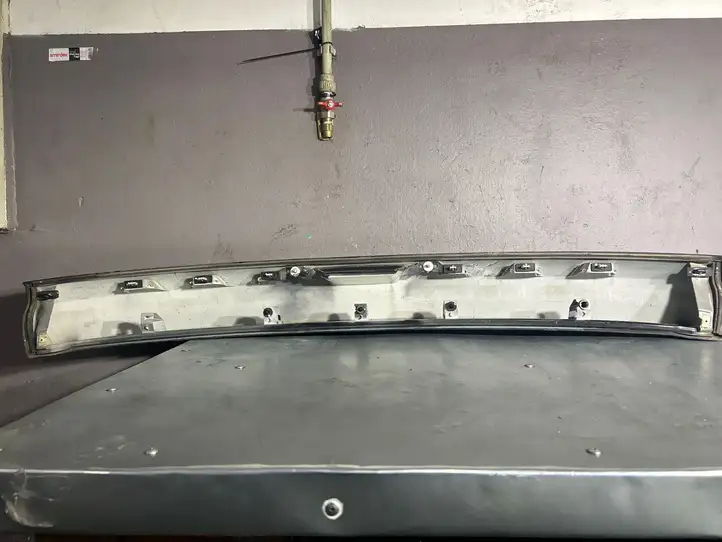 Ford Kuga II (2013 - 2019) CJ54S423A40A Центральный задний фонарь (бленда) — фото 3