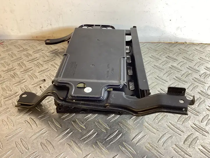 Toyota Land Cruiser (J150) (2009 - ) 8628760110 Кронштейн усилителя звука — фото 3
