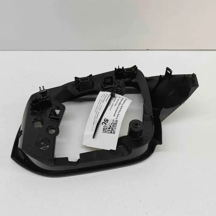 Toyota Sienna XL40 IV (2021 - ) 8791008270 Пластиковая отделка зеркала — фото 5