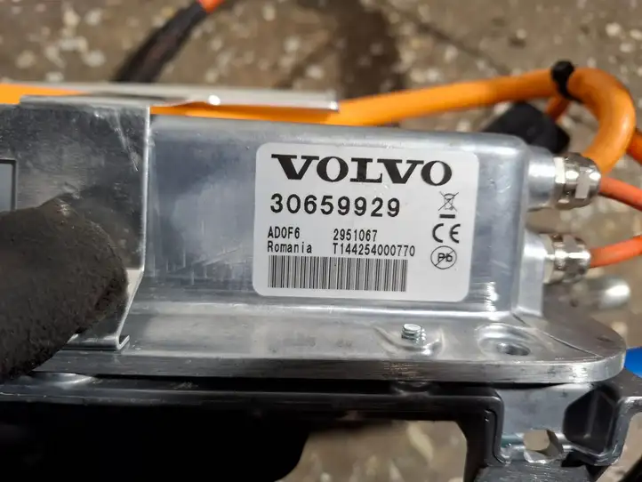 Volvo V60 (2013 - 2018) 30659929 Модуль беспроводной зарядки — фото 3