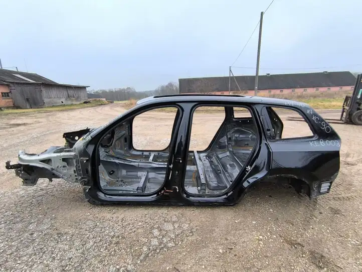 Volvo XC90 (2014 - 2019) Кузов — фото 2