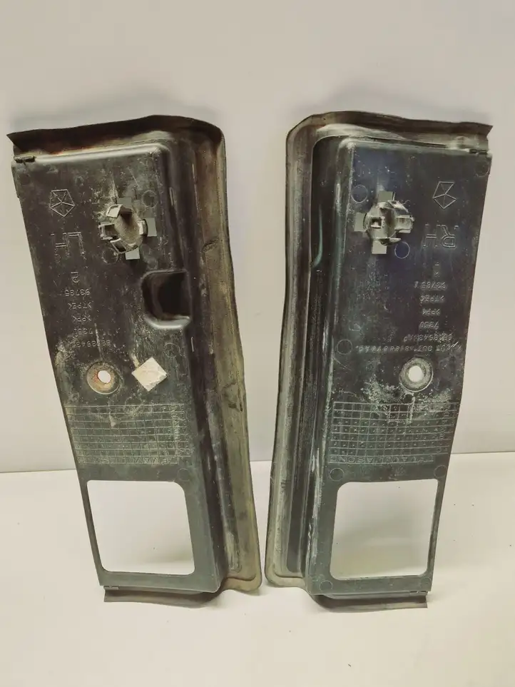 Dodge Challenger (2010 - 2014)  68089434AD Подушка поддомкратника