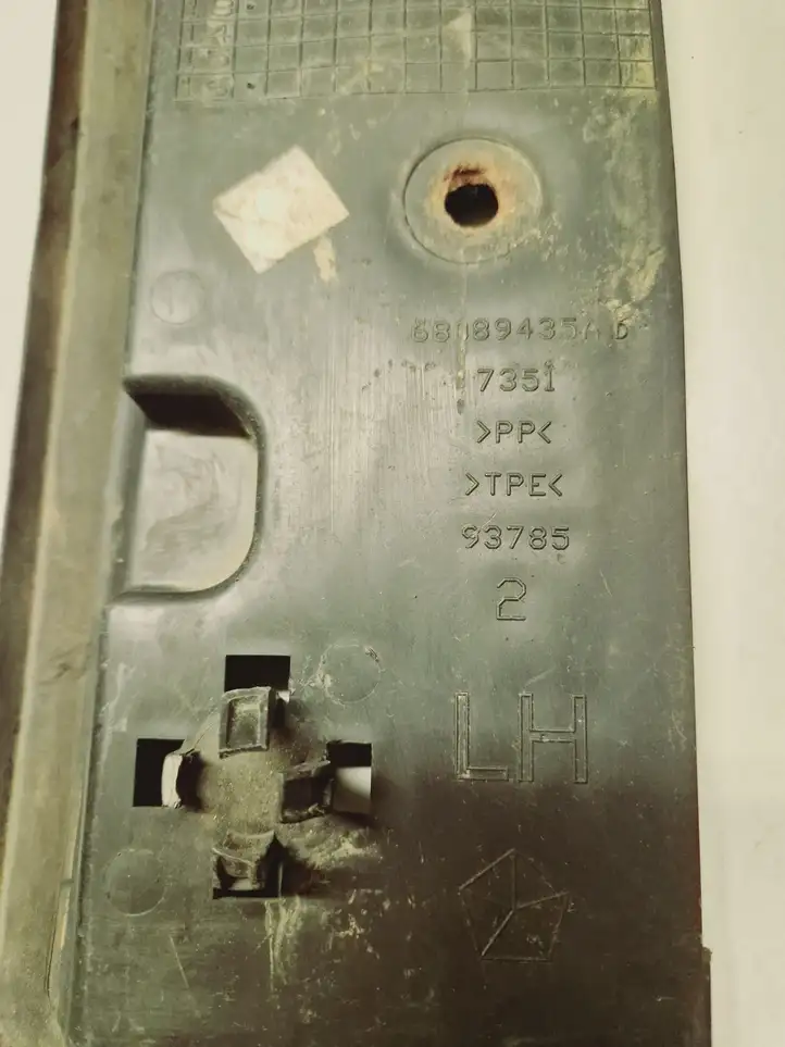 Dodge Challenger (2010 - 2014)  68089434AD Подушка поддомкратника