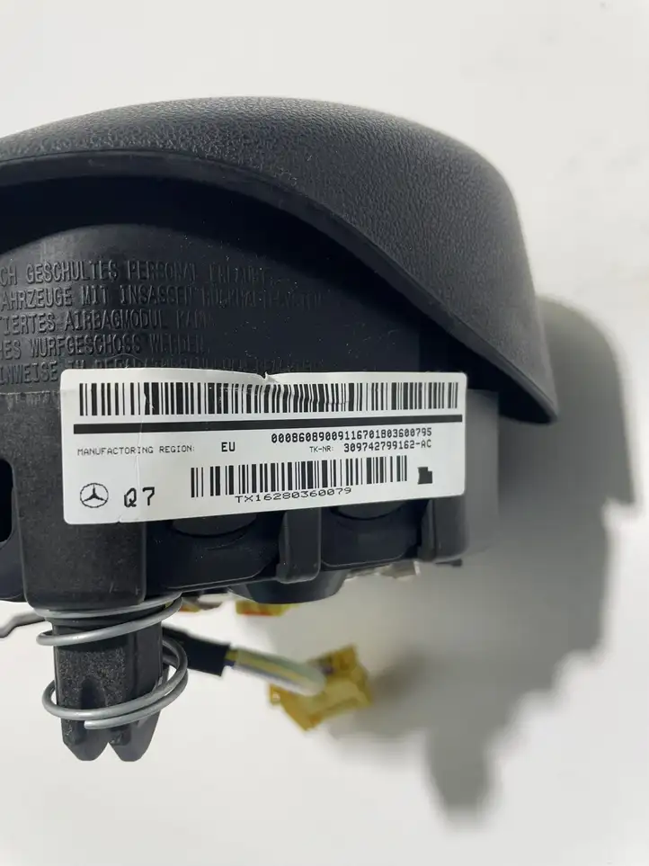 Mercedes-Benz GLC X253/C253 (2015 - ) A0008609000 Крышка airbag рулевого колеса — фото 2