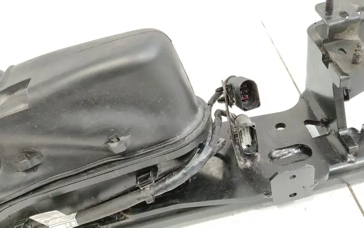 BMW 5 G30 G31 (2016 - ) 6888018 Комплект буксировочного крюка — фото 6