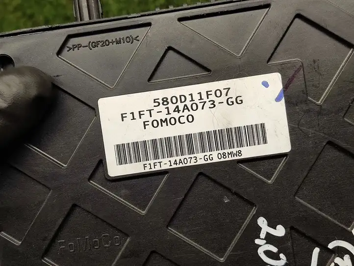 Ford Focus (2011 - 2015) F1FT14A073GG Блок управления электропитанием — фото 2