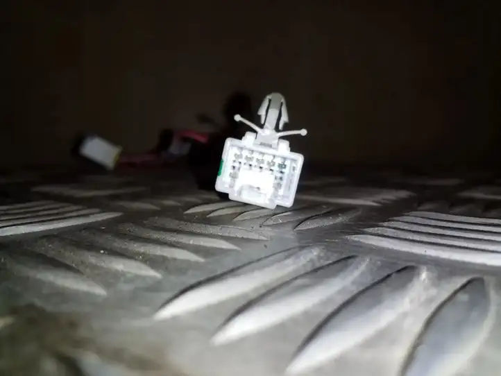 Hyundai ix35 (2009 - 2013)  954952S000 Другой проводник