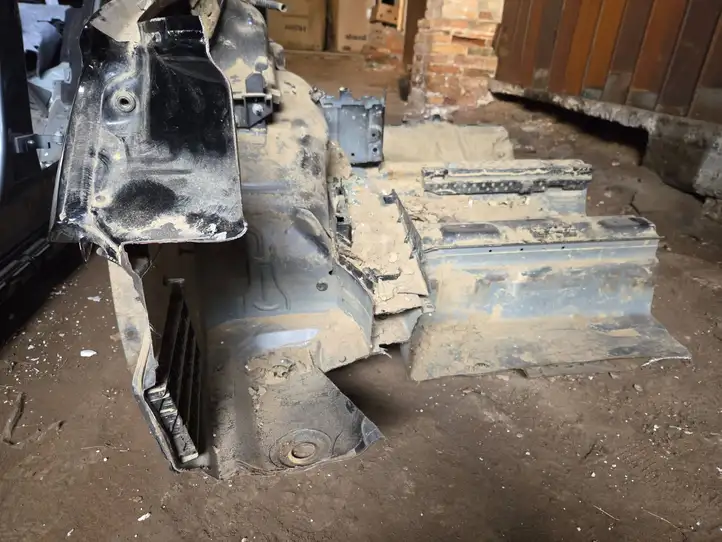 BMW M4 F82 F83 (2014 - 2020) Задняя четверть — фото 11
