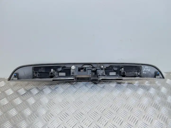 Nissan Juke I F15 (2010 - 2018) 908681KA6A Подсветка номера — фото 1