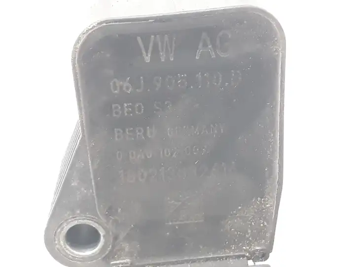 Audi Q3 (2014 - 2018)  06J905110D Реле высокого напряжения (катушка зажигания, бобина)