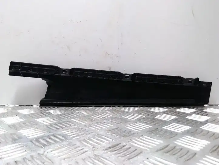 Volkswagen PASSAT B8 (2015 - ) 3G0839901N Накладка стекла задней двери — фото 3