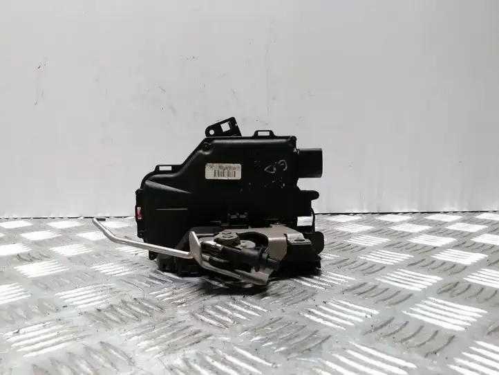 Audi A4 S4 B6 8E 8H (2000 - 2006) 8E0839016C Замок задней двери — фото 1