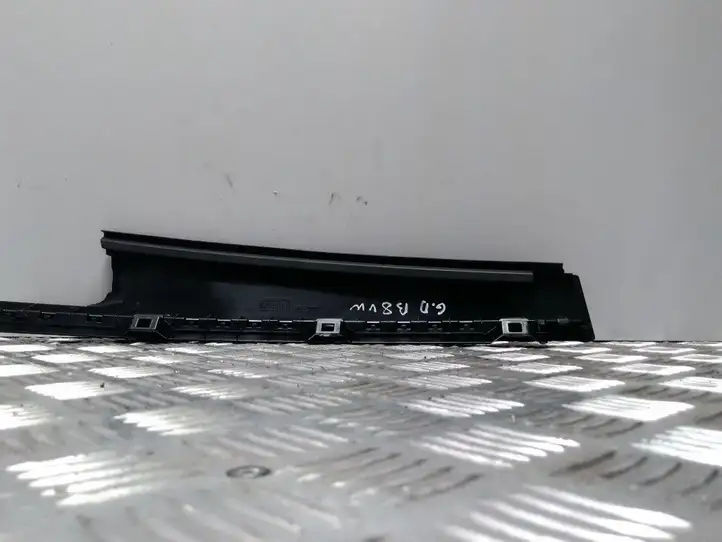 Volkswagen PASSAT B8 (2015 - ) 3G0839902 Накладка стекла задней двери — фото 2