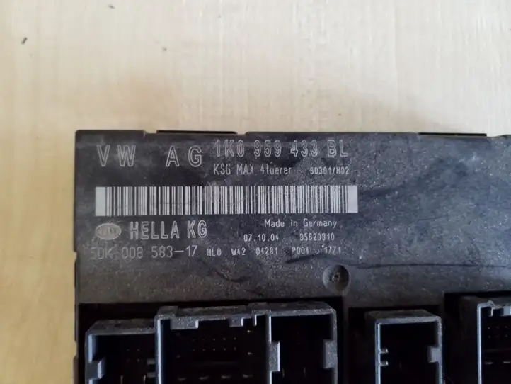 Volkswagen Golf V (2003 - 2009)  1K0959433BL Mодуль kомфортa
