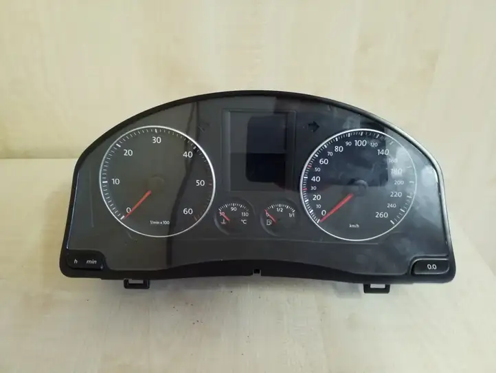 Volkswagen Golf V (2003 - 2009) 1K0920864B Спидометр — фото 1
