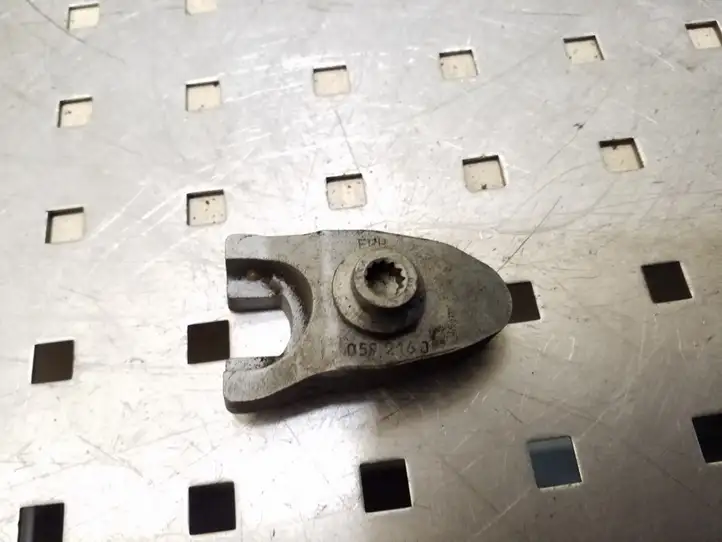 Audi Q7 (2009 - 2015)  059216J Держатель жиклера (форсунки)