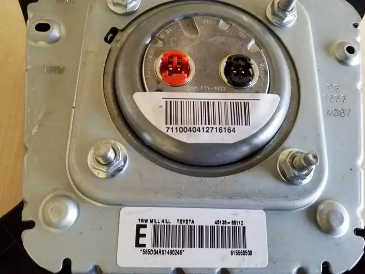 Toyota Avensis T250 (2003 - 2006) 615560508 Подушка безопасности руля — фото 2
