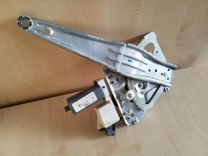 Toyota Avensis T250 (2003 - 2006) 6983005100 Стеклоподъемник задней двери — фото 3