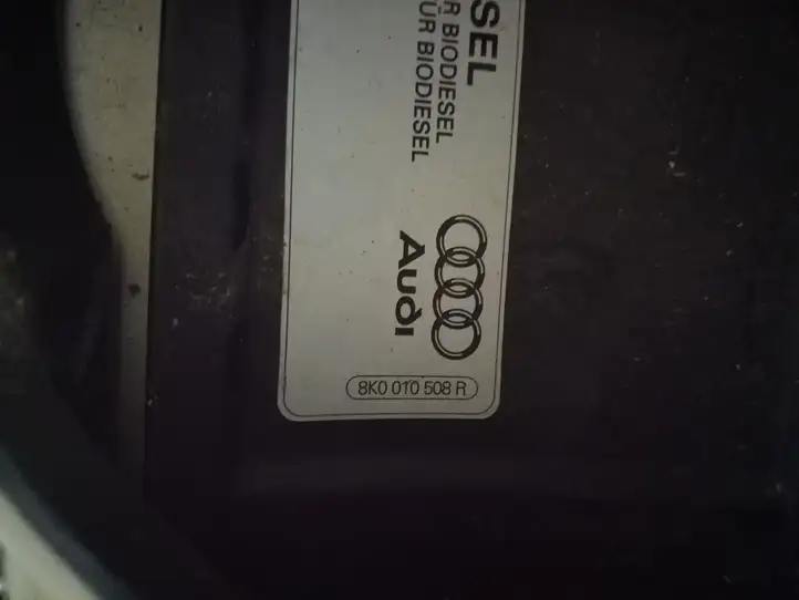 Audi A5 8T 8F (2007 - 2011) 8K010508R Крышка топливного бака — фото 3