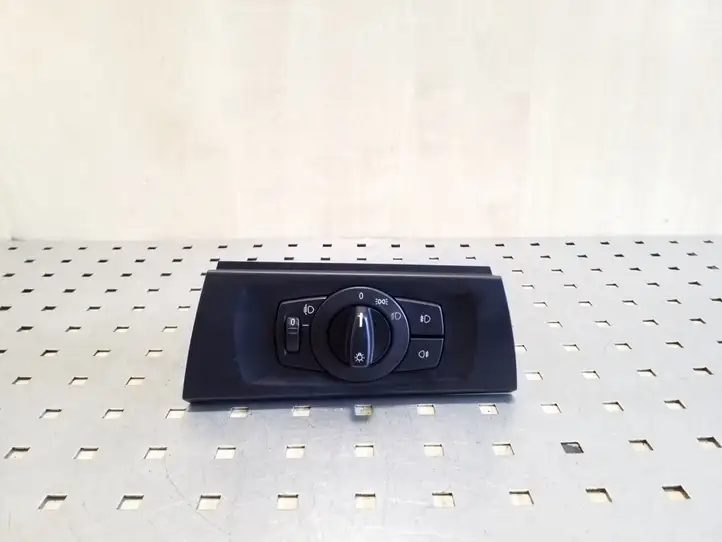 BMW 3 E90 E91 (2005 - 2012) 693279402 Включатель фонарей — фото 1