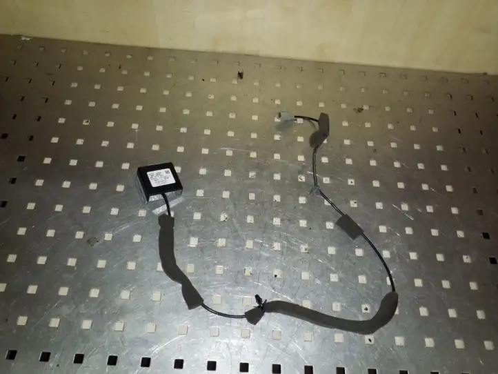Nissan X-Trail T31 (2007 - 2014) 25975JG40A GPS антенна — фото 1