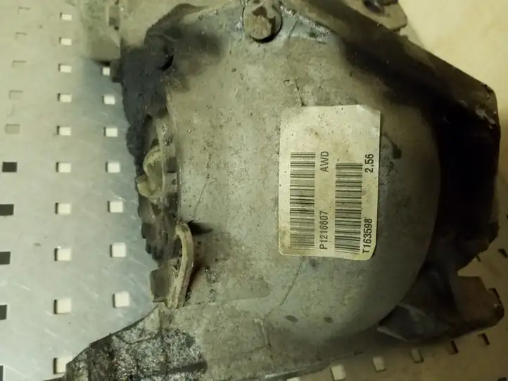 Volvo XC90 (2002 - 2006)  P1216607 Задний редуктор