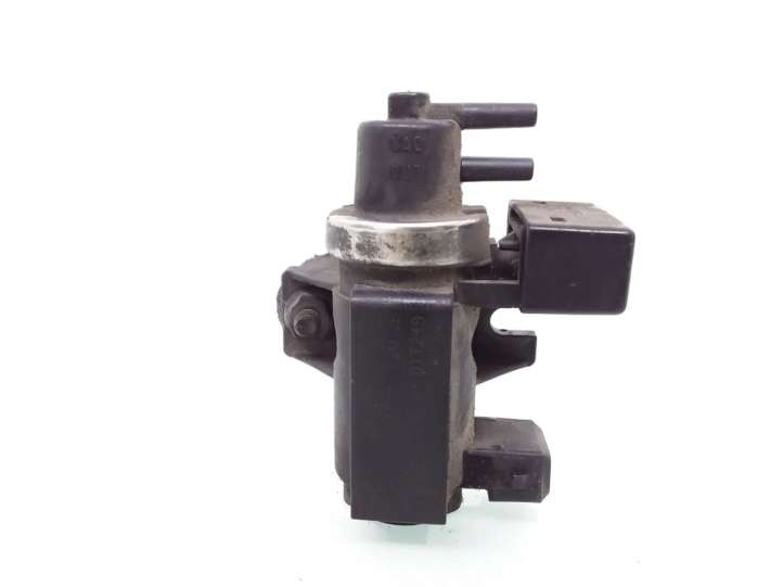 2247906 BMW 3 E46 Solenoidinis vožtuvas