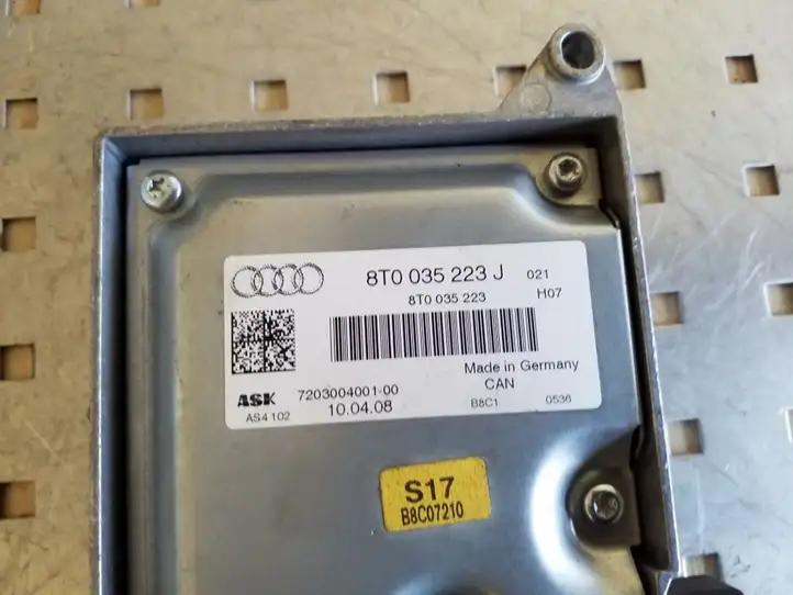 Audi A4 S4 B8 8K (2007 - 2011) 8T0035223J Усилитель звука — фото 3