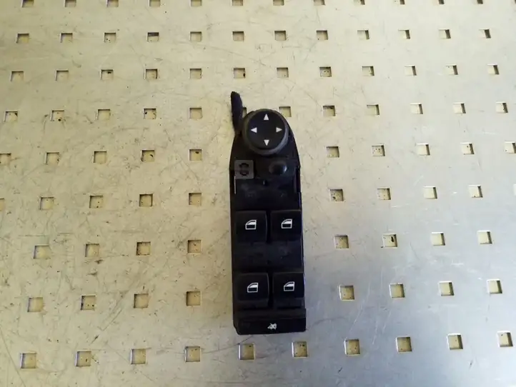 BMW 5 E60 E61 (2004 - 2010) 912211001 Кнопка стеклоподъемников — фото 1