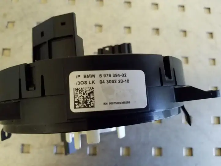 BMW 5 E60 E61 (2004 - 2010) 697639402 Контактное кольцо SRS — фото 2