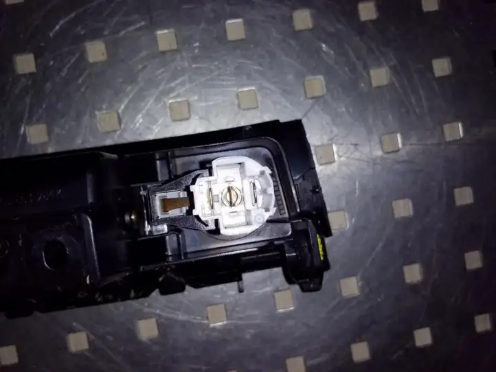 Volkswagen PASSAT B7 (2011 - 2014)  3C0863284K Передняя пепельница