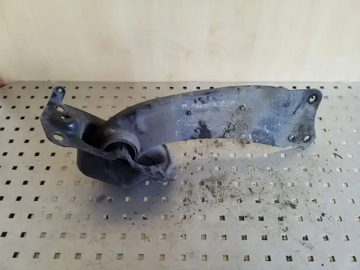 Volkswagen PASSAT B7 (2011 - 2014)  3C0505226B  Вилка подвески