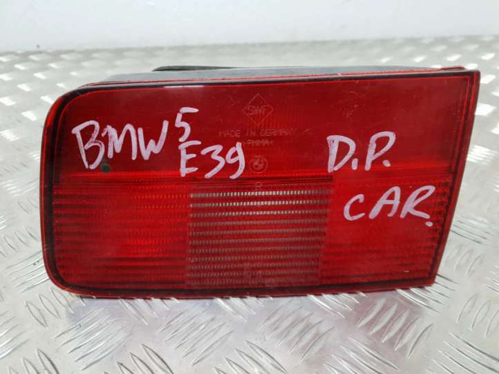 8361674 BMW 5 E39 Galinis žibintas dangtyje